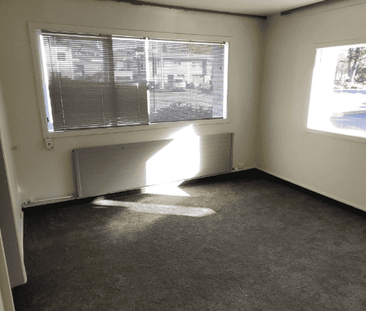 Thermal Unit - Central Location - Photo 4