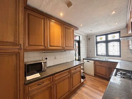 Ardleigh Green Road, Hornchurch, RM11... - Photo 4