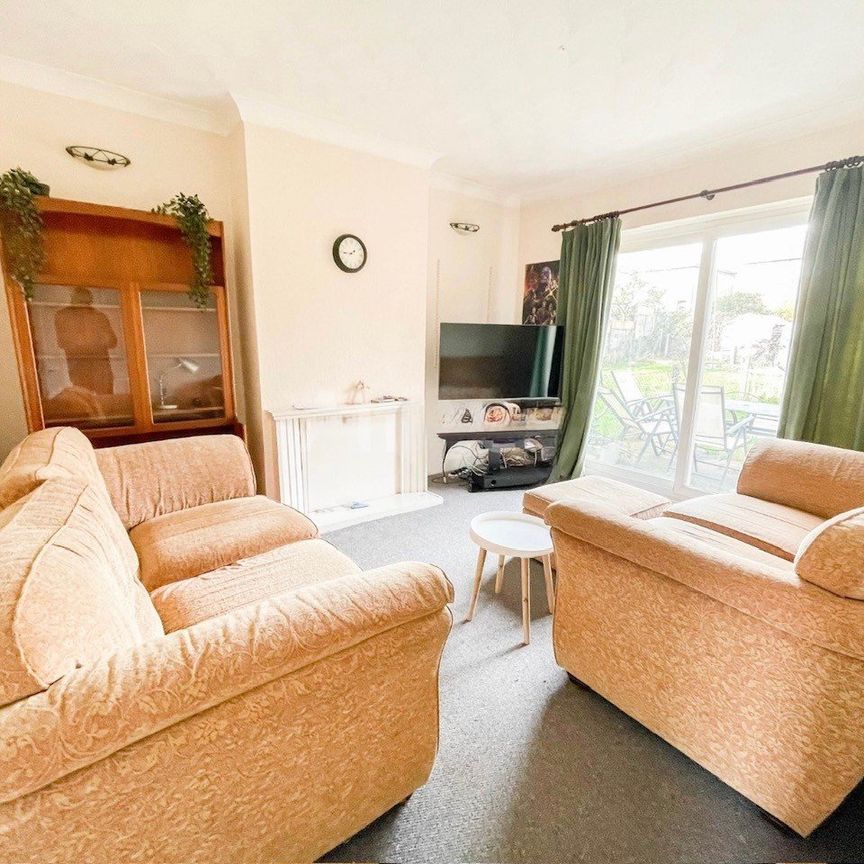 3 bedroom semi-detached house to rent - Photo 1