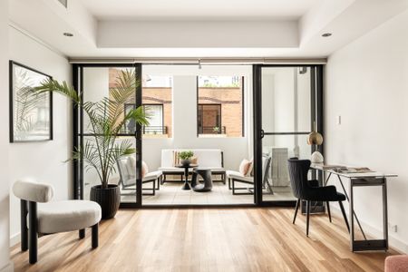 Fantastic North Facing City Apartment in Acclaimed 'The Giorgio' - Photo 3