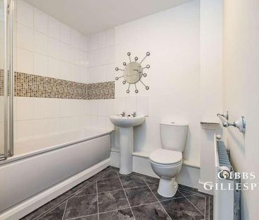 Cameron Crescent, Edgware, HA8 - Photo 3