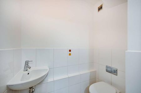 3 bedroom mews to rent - Photo 5