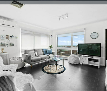 Beachside Upper-Level Unit with Bay Views - Photo 3
