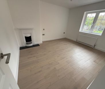 4 Bed Semi-Detached House, Halliwick Road, N10 - Photo 3