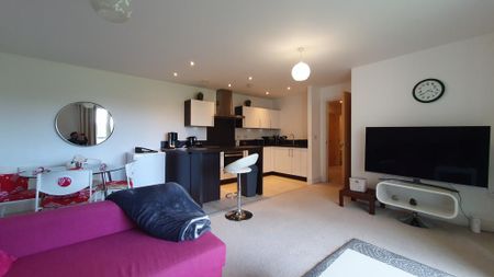 2 bedroom flat to rent - Photo 4