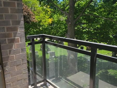 2 bedroom condo Waterloo - Photo 4