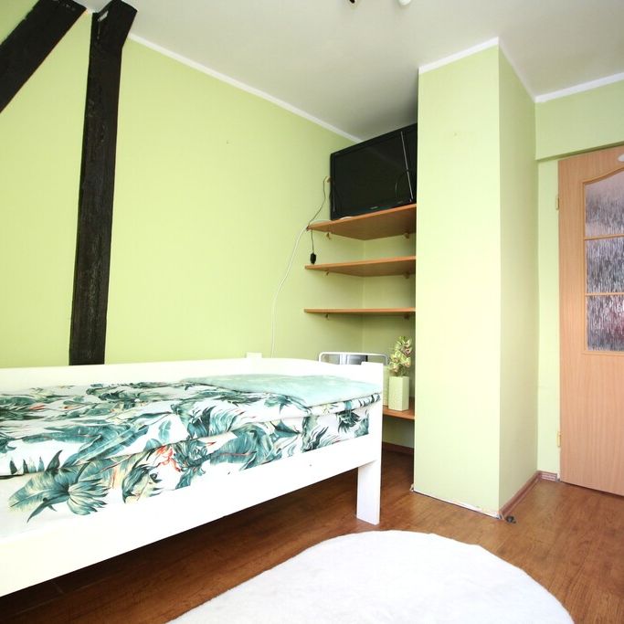 4-pokojowe mieszkanie na wynajem - ul. Bydgoska - Zdjęcie 1