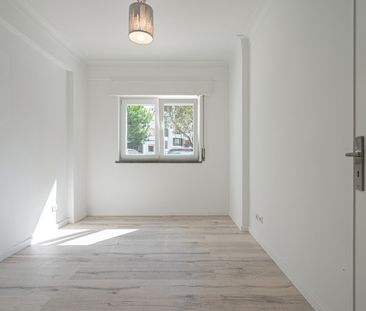 APARTAMENTO T1 REMODELADO NO MONTE DO ESTORIL - Photo 6