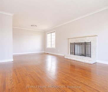 For Lease - 492 Pinegrove Road, Oakville, Ontario - Photo 1