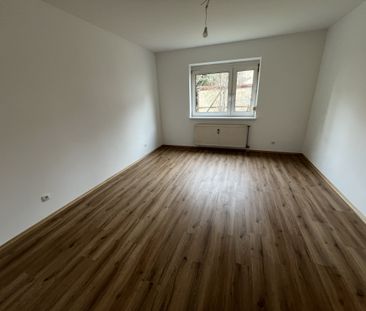 Bruck. Goethestraße - 3 (2 SZ) Zimmerwohnung mit Loggia ... Erstbez... - Foto 4