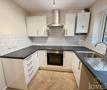 2 bedroom semi-detached house to rent - Photo 6