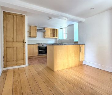 Gloucester Street, - Photo 1