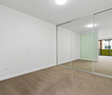 Contemporary 1-Bedroom Residence in Prime Belmont Location - Photo 4