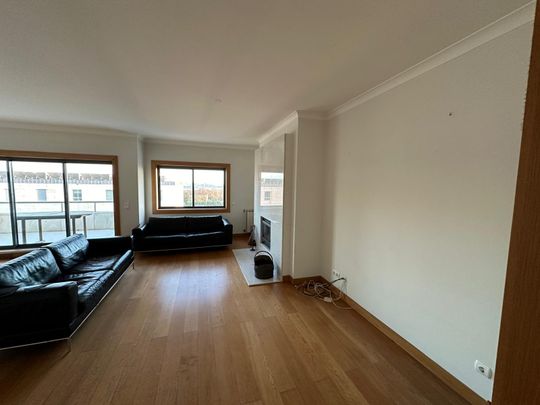 Apartamento T3 + 1 em Condomínio Fechado na Foz - Foto 1
