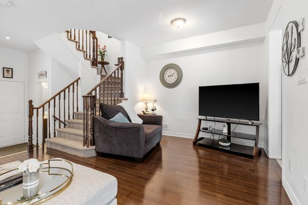 For Lease - 285 Kinghaven Crescent, Kanata, Ontario - Photo 1