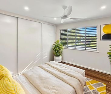 Spacious - Renovated High-Set Home - Airconditioning & Fans - Photo 2