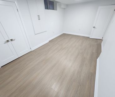 For Lease - 268 Bonnieglen Boulevard, Caledon, Ontario - Photo 5