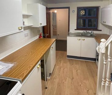 2 bedroom terraced house to rent - Photo 6