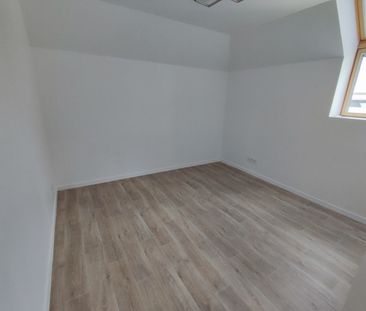 Location Appartement 3 pièces 72 m² SAINT-PIERRE-DES-CORPS - Photo 6