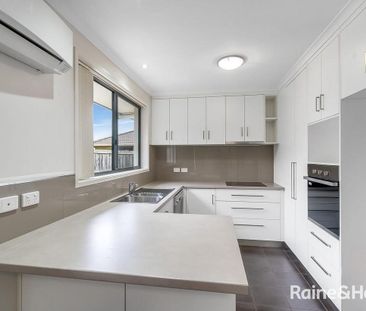 Private Townhouse, Brilliant Location! - Photo 1