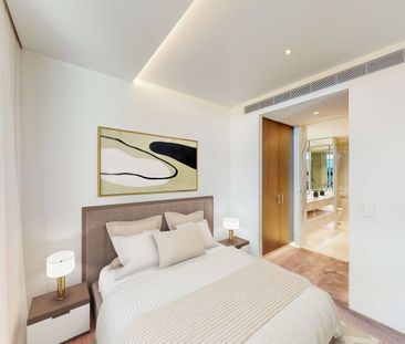 Luxury Apartment - Private Pool & Courtyard - Photo 4