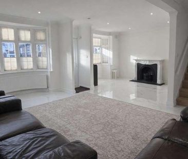 Longfield Avenue, Mill Hill, NW7 - Photo 1