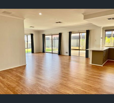 15 Arrino Parade, Baldivis, WA 6171 - Photo 4