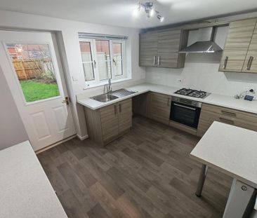 3 bedroom terraced house to rent - Photo 6