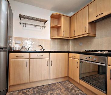 2 bedroom private hall to rent - Photo 2