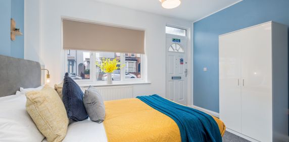 Room1 – Nuneaton - Photo 2