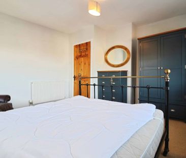 Manor Farm, Purton Stoke, Swindon, Swindon, SN5 - Photo 4