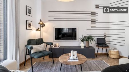 1 room luxury Apartment for rent in Madrid, Spain - Photo 4