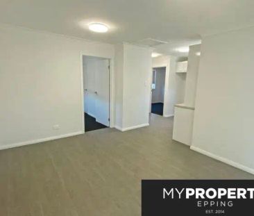 “SUPERB NEAR NEW GRANNY FLAT WITH LARGE SECURE YARD & OFF-STREET PA... - Photo 4