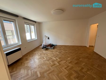 Apartment for rent, 3+kk - 2 bedrooms, 80m - Photo 2