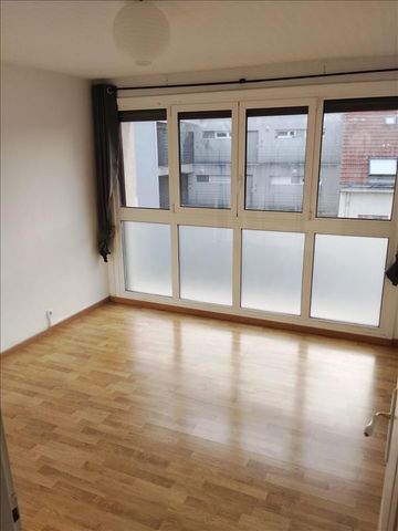 3 pièces - 64,73 m² - 6ème étage - Colocation non autorisée - Photo 3