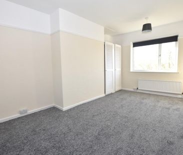 3 bedroom House To Let - Photo 4