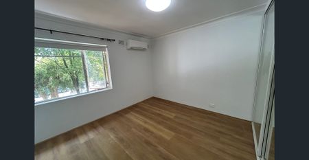 Newly Renovated 2-Bedroom Split-Level Apartment - Photo 5