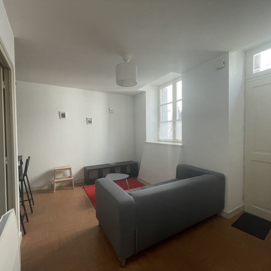 Location Appartement 2 pièces 27m² RIOM 63200 - Photo 1
