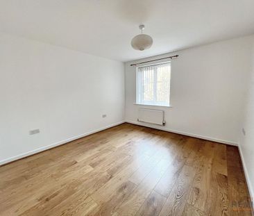 4 bedroom detached house to rent - Photo 6