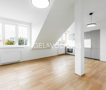 Pronájem bytu 3+kk 80 m2 - Fotografie 1