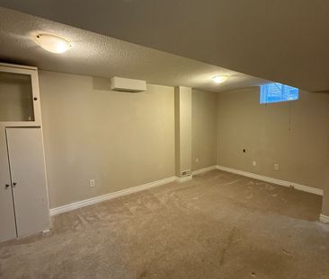 For Lease - 4 Ridgemore Crescent, Brampton, Ontario - Photo 3