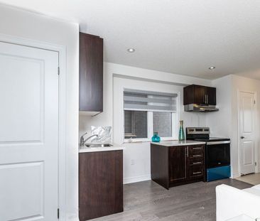For Lease - 39 Hashmi Place, Brampton, Ontario - Photo 5
