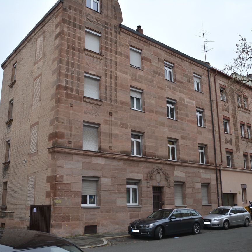 *Renoviert - 2 Zimmer - Bad mit Wanne und Fenster - Kücheneinrichtung möglich - frei* - Photo 1