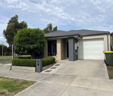 Modern, Low-Maintenance Home in a Prime Family Location! - Photo 2