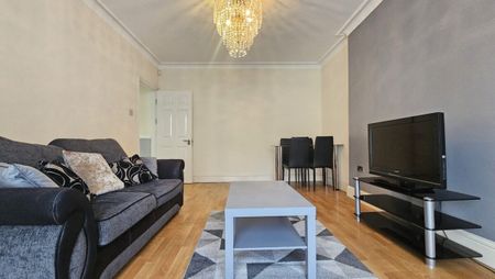 Bowes Road, W3 - Photo 4