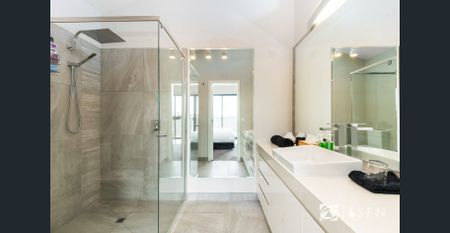 FULLY FURNISHED IN VIEW STREET - CONTACT AGENT FOR AVAILABILITY - Photo 5