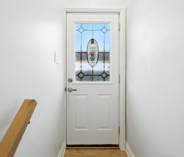 For Lease - 929 Upper Ottawa Street Unit# B, Hamilton, Ontario - Photo 4