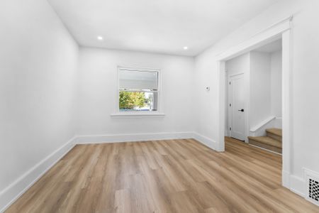 For Lease - 5 GILCHRIST Avenue, Tunneys Pasture and Ottawa West, Ontario - Photo 3