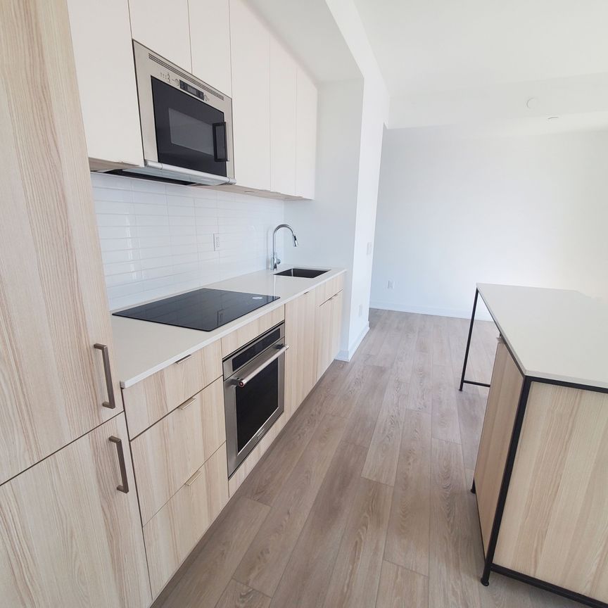 For Lease - 215 Lakeshore Road Unit# 347, Mississauga, Ontario - Photo 1