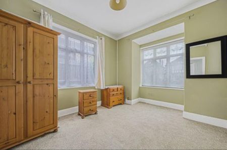 4 bedroom bungalow to rent - Photo 3